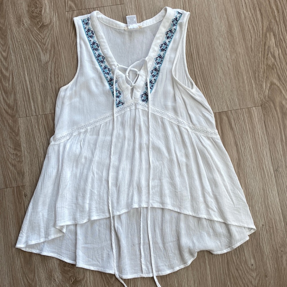 Intu Cross Tank Top